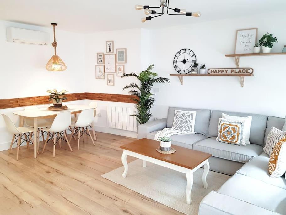 House In Marbella's Old Town, 100m From The Beach☆ Feriehus